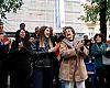 Mari Carmen podrá volver a casa: cinco días que han llevado la crisis de la vivienda de una camilla a la Puerta del Sol y al Consejo de Ministros