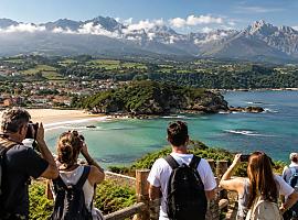Asturias supera los dos millones de viajeros, pero el récord turístico exige mirar más allá del titular