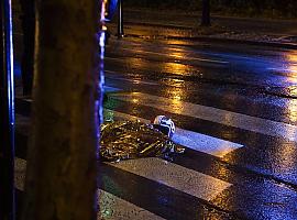 Muere un motorista al chocar contra un árbol en la avenida del Llano tras salir de trabajar en Los Fresnos