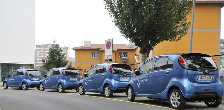 Cruces, el primer hospital vasco con una flota de vehículos eléctricos 