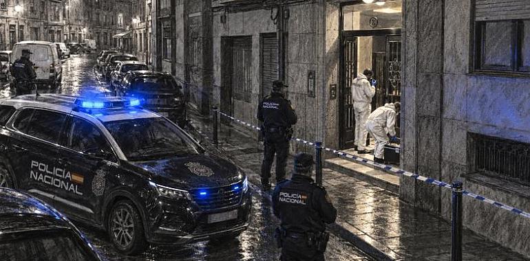 Reconoce que estranguló a un hombre en un portal de Langreo y acepta doce años de cárcel