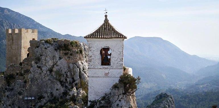 De Asturias a Alicante: una escapada perfecta para descubrir el Mediterráneo