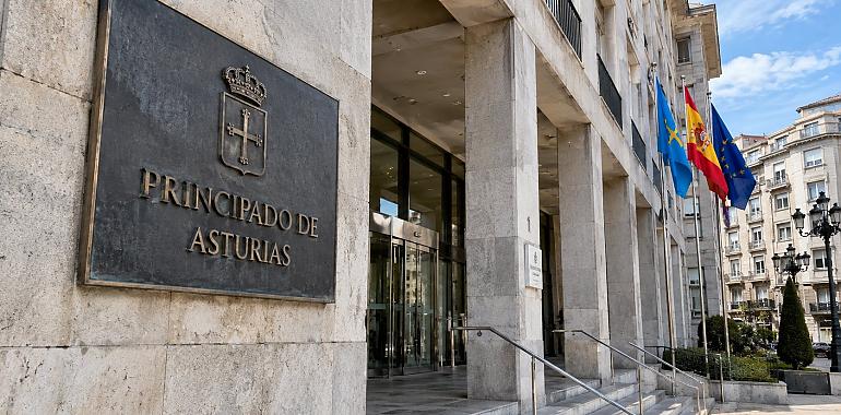 Revés judicial al Principado: obligado a rectificar el sistema de nombramiento de siete altos puestos funcionariales tras perder su batalla en los tribunales
