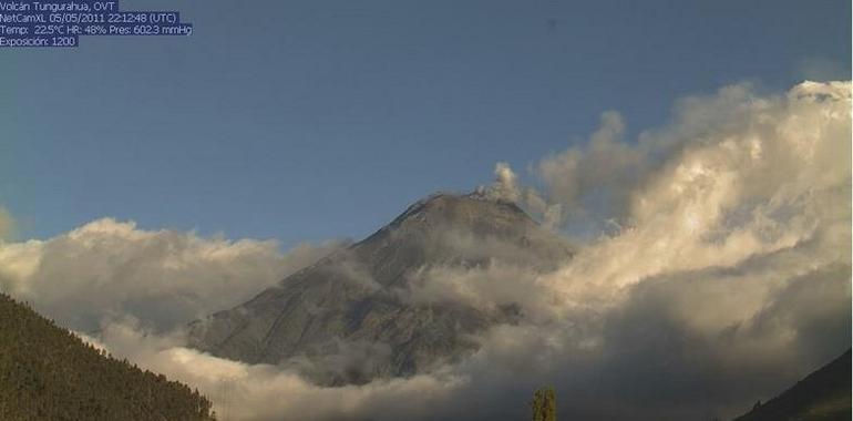  El volcán Tungurahua amenaza con nuevas emisiones de gases