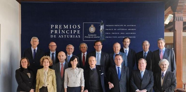 Reunión del jurado del Premio Príncipe de Asturias de Ciencias Sociales 2011