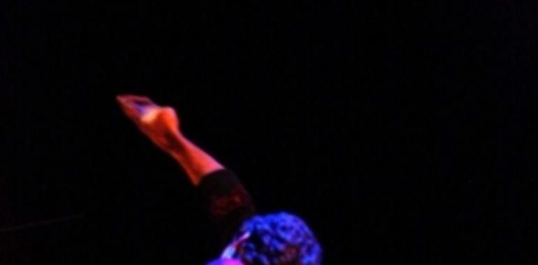 Zig-Zag Danza representa “Disonancias” en el Nuevo Teatro de La Felguera