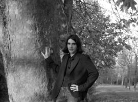 Pablo Solares presentará "6 de Noviembre" en Oviedo 