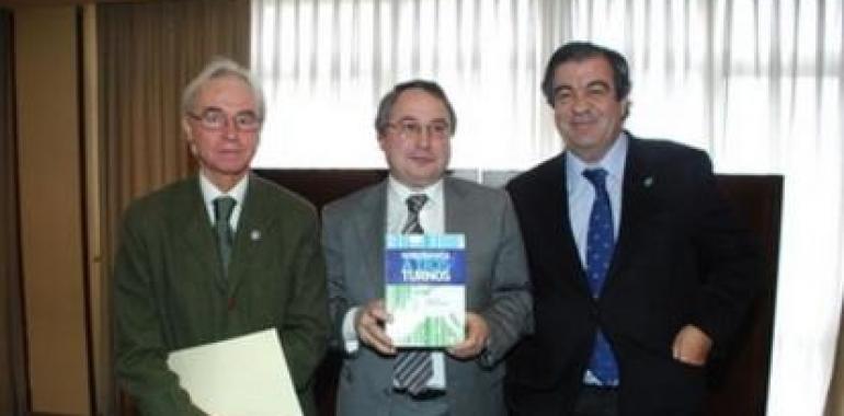 Presentación de Manuel Álvarez-Uría del libro de Francisco Álvarez-Cascos ‘Gobernanza a tres turnos’