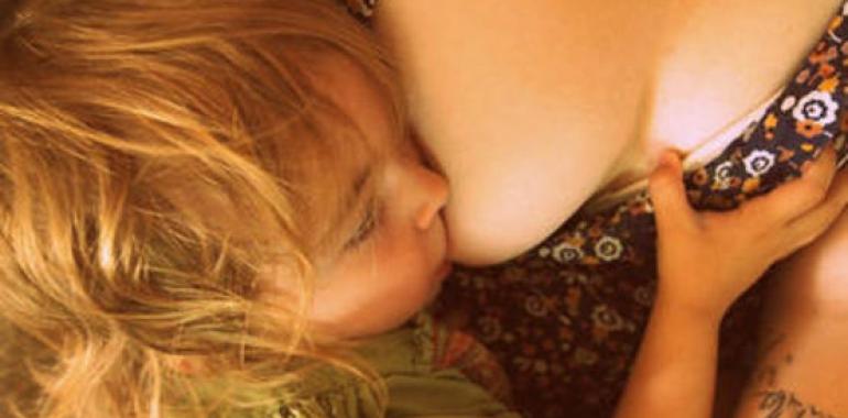 La lactancia materna disminuye el riesgo cardiovascular en niños y adolescentes