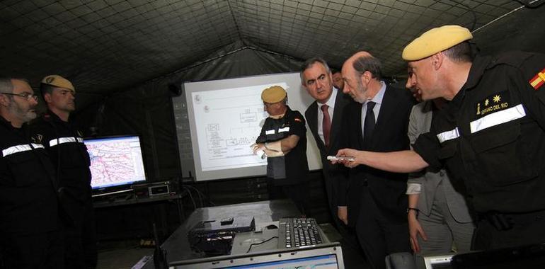 Rubalcaba y Carme Chacón visitan la zona afectada por el terremoto de Lorca 