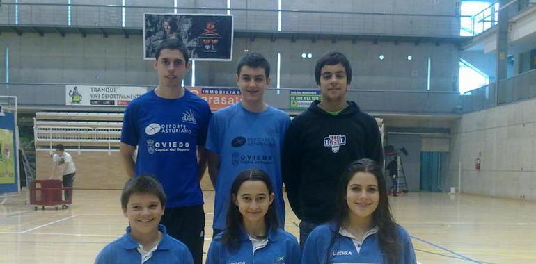 El Club Bádminton Oviedo se trae 6 