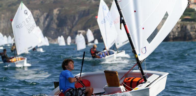 El gijonés Jaime Álvarez-Hevia, vencedor absoluto de la clase Optimist en Santander