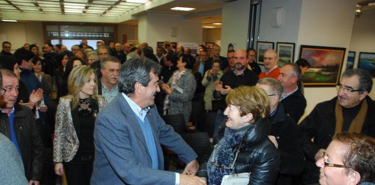 Álvarez-Cascos interviene en un acto electoral en Navia