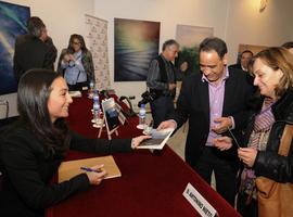 Presentado en Madrid el poemario 'Ronca el Mar', de la coruñesa María Canosa
