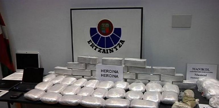 La Ertzaintza desarticula la mayor red de suministro de heroína que operaba en el norte del estado español 