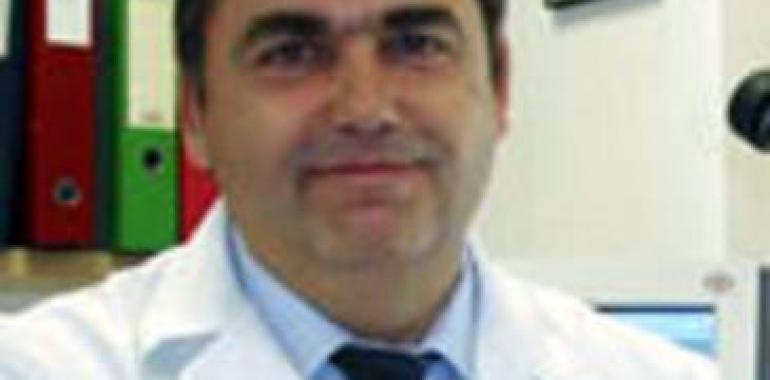 El doctor Francisco Vizoso, premio ACCU-Asturias 2012 