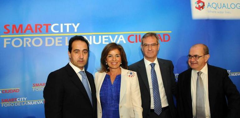 Alcalde de Santiago de Chile en el Foro Nueva Economía