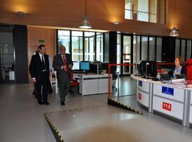 El Consejero de Presidencia visita las instalaciones de los Servicios de Emergencias del Principado 