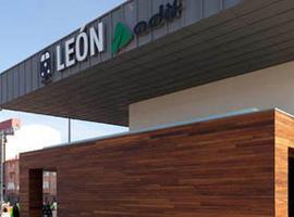 La línea férrea entre León y Asturias sigue cortada con 214 pasajeros 'atrapados'