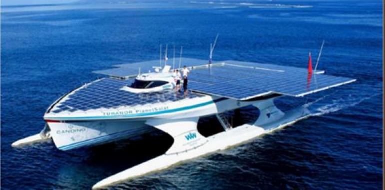 El barco solar más grande del mundo, rumbo a Calvià 