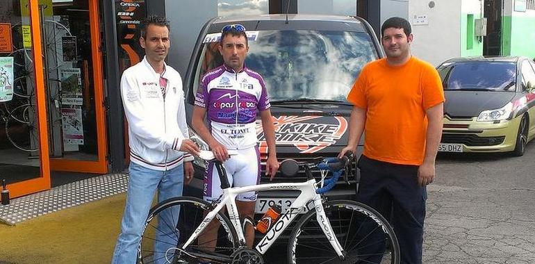 Tante Argüelles saldrá el jueves de Tarifa para subir en 60 horas, en bici, a San Esteban de Pravia