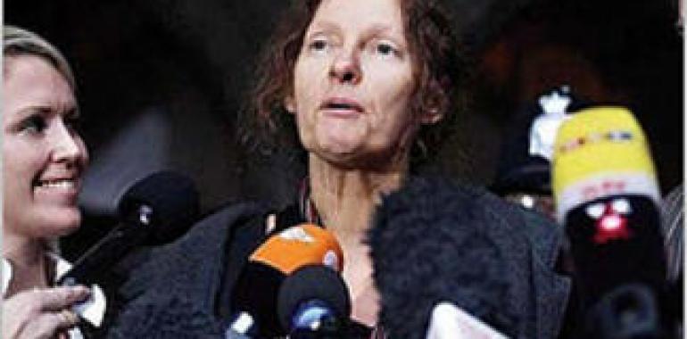 La madre de Assange teme que su hijo sea torturado y ejecutado en EE.UU. si lo extraditan