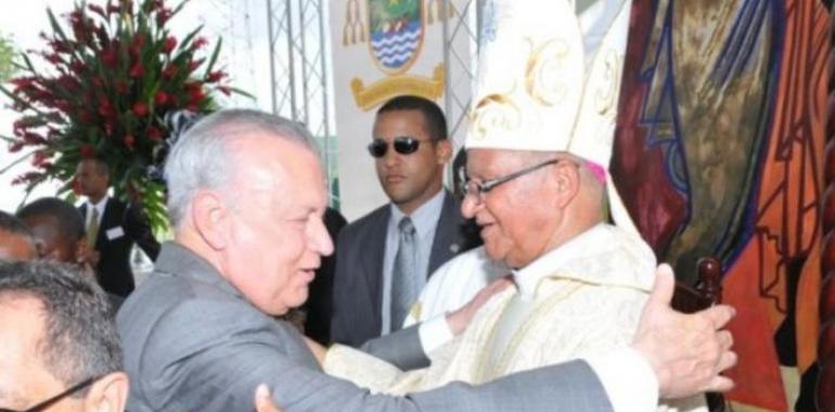 Ordenación del nuevo Obispo de San Francisco de Macorís, en Dominicana
