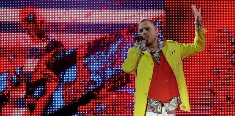 Arranque triunfal de Miguel Bosé con su gira Papitwo en Starlite Festival