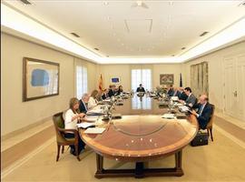 El Gobierno central recorta gastos y aprueba mecanismos para evitar el "turismo sanitario" 