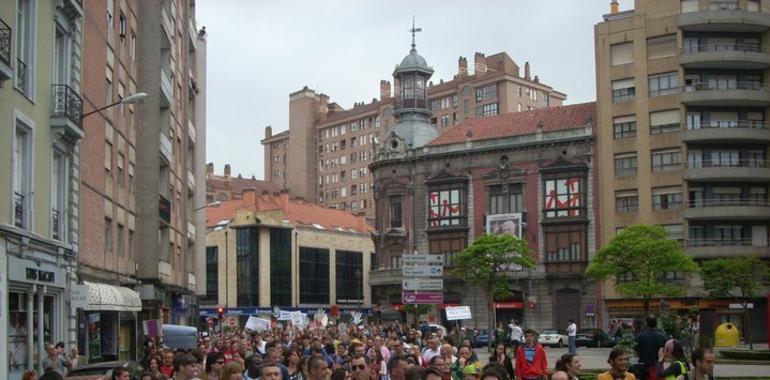 Miles de asturianos secundaron la manifestación 15M en Avilés