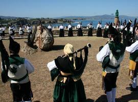 Homenaje a los marineros en Tapia