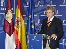 Cospedal envía al paro al 43% de los interinos de Castilla-La Mancha