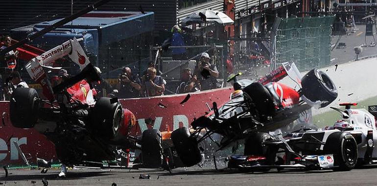 Alonso se ve involucrado en un accidente