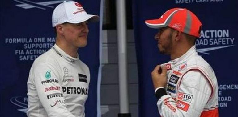 Mercedes cambia a Schumacher por Hamilton