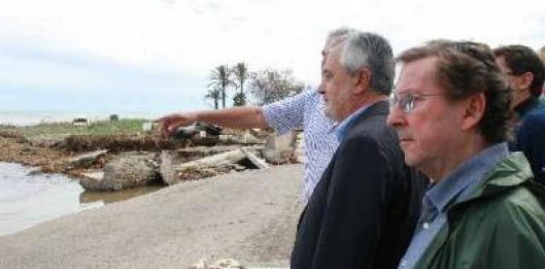 Continúan los trabajos de limpieza y reparación de daños por el temporal en Málaga y Almería 