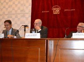 Fernández-Miranda: "Asturias necesita nuevas soluciones para sus viejos y conocidos problemas"