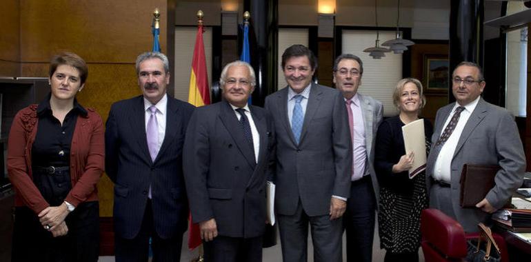 Reunión del presidente del Principado con directivos de la Asociación de Empresa Familiar