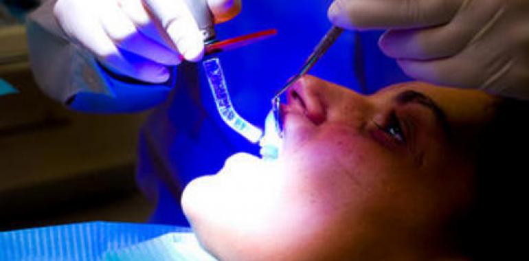 El miedo al dentista se contagia de padres a hijos