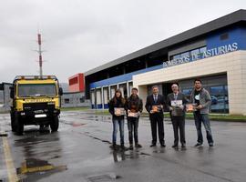 "Factoría Benéfica" `pone a la venta el calendario solidario "Bomberos de Asturias"