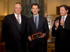 Castilla, premio Fundación Banco Herrero aboga por líderes económicos con "integridad y compasión"