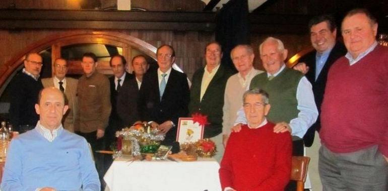 Miembros  de La Corra mantienen su tradicional  "Cena de los Inocentes", 41 años despues