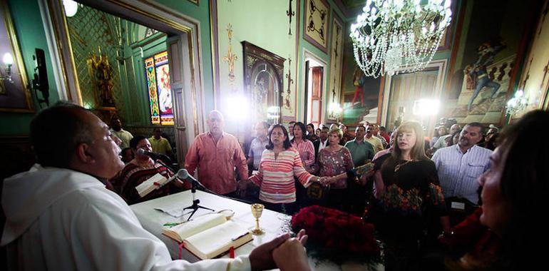 El Gobierno venezolano reza por el presidente Chávez