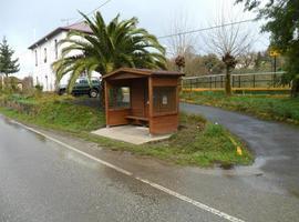 Belmonte de Pría ya dispone de una marquesina de autobuses junto a la estación de tren