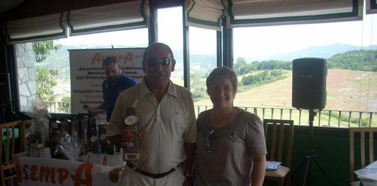 Ganadores del torneo benéfico Asempa en el Golf de Villaviciosa