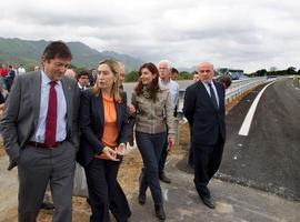 Pastor visita hoy las obras de la Autovía del Cantábrico con el 'sine díe' de la Variante como fondo