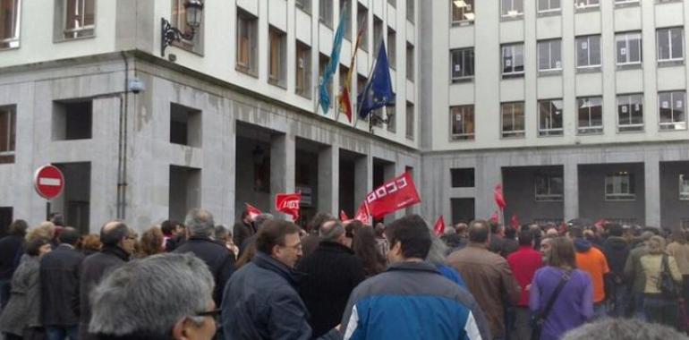 Grao se alza unido en defensa de la Fábrica de Trubia y sus puestos de trabajo