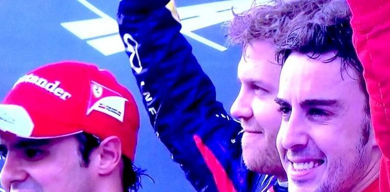 Vettel logra la 