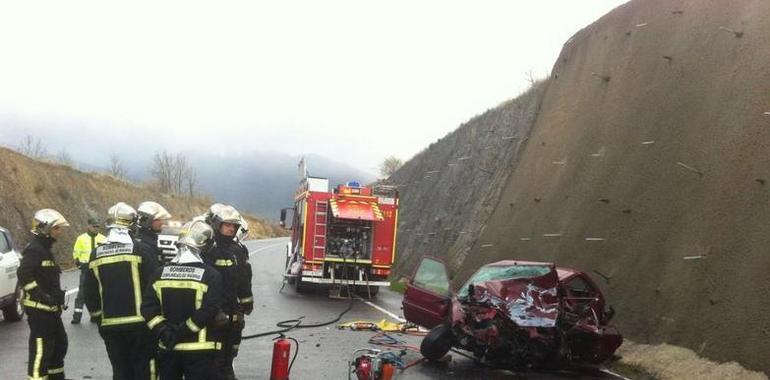 Dos fallecidos en una colisión frontal en Soto del Real