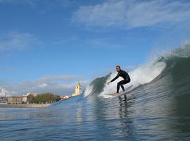 Surfistas y surf, por Luis Bericua en la exposición \De sábado a sábado\ 