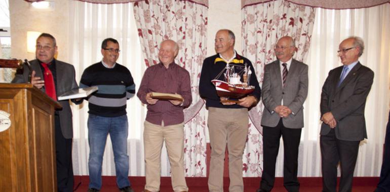 Encuentro cultural con la asociación de marineros y amigos de la mar  de San Vicente de la Barquera